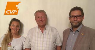 Nominiert. CVPO-Pr&auml;sidentin Franziska Biner (v.l.), Verfassungsratskandidat Gerhard Schmid und Guido Walker, Grossrat und Bezirkspr&auml;sident, blicken optimistisch auf die Verfassungsratswahlen vom 25. November.