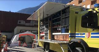 Um f&uuml;r sanit&auml;tsdienstliche Grosseins&auml;tze mit vielen Patienten noch besser ger&uuml;stet zu sein, hat der Kanton Wallis via die Kantonale Walliser Rettungsorganisation (KWRO) ein neues KMS-Fahrzeug angeschafft, das in Visp stationiert wird.