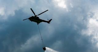 Super-Puma-Helikopter der Schweizer Armee sind in der Vergangenheitbei Waldbr&auml;nden in Portugal und in Italien eingesetzt worden.