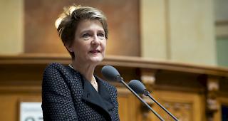 Sommaruga m&ouml;chte mehr Frauen im Bundesrat. 