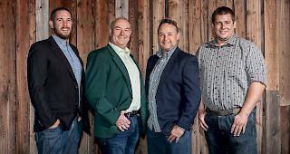 Verfassungsrat. Die Kandidaten der SVP Bezirk Leuk: Beno Kippel, Lukas J&auml;ger, Andy Birrer, Damian Signorell (v.l.).