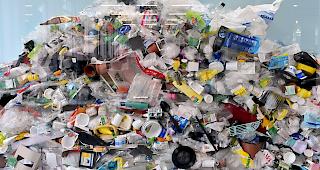 Gigantische Mengen an Plastikm&uuml;ll gelangen t&auml;glich in die Weltmeere (Symbolbild). 