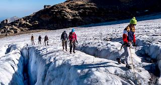 Gletschertour w&auml;hrend der Alpenwoche auf der Blüemlisalphütte. 