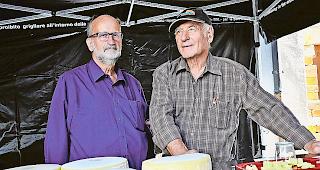 K&auml;se. Diese Laibe von der Feselalp kosteten 18 Franken das Kilo.