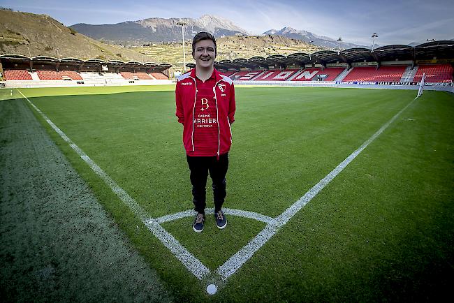 Tourbillon statt Hobbykeller. Michael Fournier führt den FC Sitten eigentlich online in die Stadien.