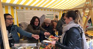 Den Besuchern wurden verschiedene Spezialit&auml;ten geboten.