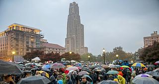 Ein Sch&uuml;tze war am Samstag in die Lebensbaum-Synagoge von Pittsburgh eingedrungen und hatte auf die Gl&auml;ubigen geschossen.
