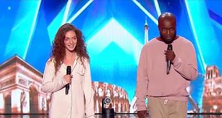 Nadia Ladeiras (21) und Dakota Simao sorgen in Frankreich f&uuml;r Furore. 