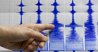 Ersch&uuml;tterung. In der Schweiz kommt es immer wieder zu meist kleineren Erdbeben. F&uuml;r das laufende Jahr z&auml;hlte die ETH bislang rund 800 Erdst&ouml;sse. (Symbolbild)