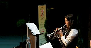 Die doppelte Walliser Solistenmeisterin Mathilde Roh ist dieses Jahr nicht mehr am Start und macht somit das Siegerpodest f&uuml;r andere frei.