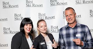 Freuen sich &uuml;ber Platz 2 im Gesamtranking der Studie BEST SKI RESORT 2018 (von links): Janine Imesch (Leiterin Marketing Zermatt Tourismus), Sandra Stockinger (Leiterin Marketing Zermatt Tourismus) und Markus Hasler (CEO Zermatt Bergbahnen AG).
