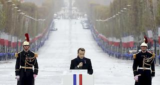 Gedenkfeier. Der franz&ouml;sische Pr&auml;sident Emmanuel Macron anl&auml;sslich einer Ansprache vor dem Pariser Triumphbogen.