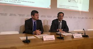 Neue Pl&auml;ne. Georges Seewer (l.), Chef der Dienststelle f&uuml;r Straf- und Massnahmenvollzug, und Staatsrat Fr&eacute;d&eacute;ric Favre erl&auml;utern, wie das System des Strafvollzugs im Wallis reformiert werden soll.