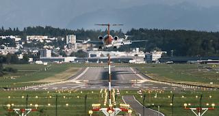 Weil er zwei Flugzeugen gleichzeitig die Starterlaubnis erteilte, muss sich ein 36-j&auml;hriger ehemaliger Fluglotse heute Mittwoch vor dem Z&uuml;rcher Obergericht verantworten. 