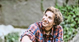 Klares Berufsbild. Nicht der sportliche Ehrgeiz, sondern das Bergerlebnis an sich mache den Beruf so reizvoll, ist der junge Bergf&uuml;hrer Sebastian Briw &uuml;berzeugt.