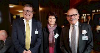 Briger Delegation: Stadtschreiber Eduard Brogli, CVP-Stadtr&auml;tin Lucia N&auml;fen und Stadtpr&auml;sident Louis Ursprumg.