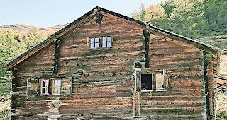 Bald 100 Jahre alt. Die Vispernanz-H&uuml;tte wurde in den 1920ern errichtet und muss dringend saniert werden.Fotos zvg&nbsp;