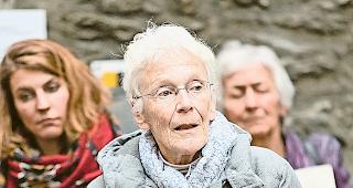 W&uuml;tend. Anni Lanz wollte einen Fl&uuml;chtling vor dem Tod retten.  Und muss sich jetzt daf&uuml;r vor Gericht verantworten.