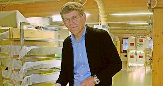 Martin Andermatt zeigt die Aufzucht von Apfelwickler-Faltern.&nbsp;
