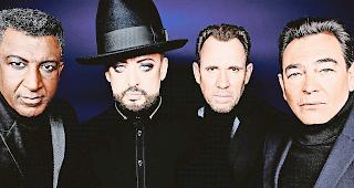 Pop-Idol. Boy George & Culture Club spielen in Zermatt. Der extravagante Musiker ist in den 1980er-Jahren zu einem  der bekanntesten Pop-Idole avanciert.