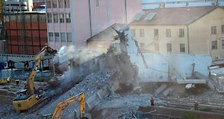 Mit dem Einrichten der Baustelle f&uuml;r den Abriss der Br&uuml;ckenreste ist begonnen worden. (Archiv)