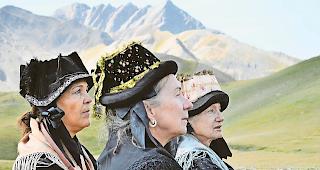 Verein Sageliebi. Von links: Ursula Oggier Volken, Linda Ruppen und Silvia B&auml;renfaller.Foto ZVG