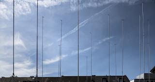 Die Volksinitiative "Zersiedelung stoppen - f&uuml;r eine nachhaltige Siedlungsentwicklung" der Jungen Gr&uuml;nen verlangt, die Ausdehnung der Bauzonen gesamtschweizerisch auf unbestimmte Zeit zu stoppen.