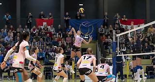 Volleyball. Eines der beiden Schweizer Nationalteams k&ouml;nnte sich erstmals auf sportlichem Weg f&uuml;r ein Endrundenturnier qualifizieren.