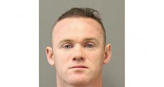 Alkoholdelikt.&nbsp;Wegen eines &laquo;minderschweren Fehlverhaltens&raquo; wurde Fussball-St&uuml;rmerstar Wayne Rooney Mitte Dezember beim Flughafen von Washington kurzzeitig festgenommen.