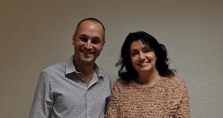 Haben am Donnerstag ihre Kandidaturen f&uuml;r das eidgen&ouml;ssische Parlament bekannt gegeben: Nationalrat Mathias Reynard und Paola Riva Gapany.