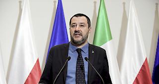 Provokation. Via Facebook richtet der italienische Innenminister Matteo Salvini harsche Kritik an Frankreichs Staatschef Emmanuel Macron.