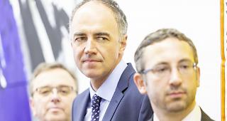 Entscheid. Die Walliser Regierung mit Bildungsdirektor Christophe Darbellay (Mitte).