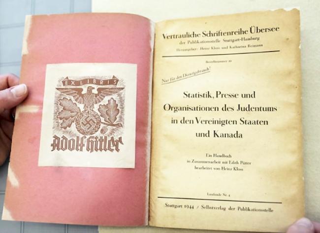 Aus Hitlers Büchersammlung: Das Buch "Statistik, Presse und Organisationen des Judentums in den Vereinigten Staaten und Kanada". 