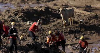Nach einem Dammbruch in einer Eisenerzmine im brasilianischen Bundesstaats Minas Gerais sind bisher 60 Todesopfer best&auml;tigt worden. Hunderte Personen werden noch vermisst. 