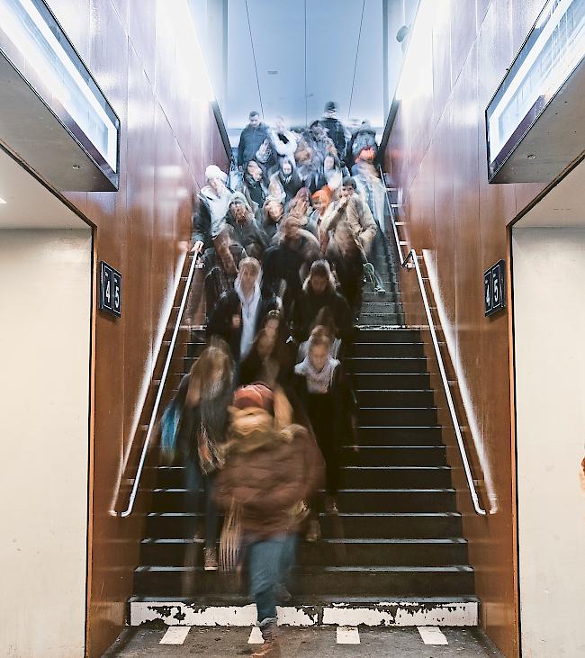 Unterwegs. Fast zwei Drittel der Walliser sind in weniger als einer halben Stunde am Arbeitsplatz.Foto wb/andrea soltermann