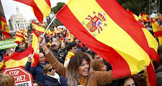 Die Protestkundgebung auf der Plaza de Colon in Madrid am Sonntag war die bisher gr&ouml;sste gegen den sozialdemokratischen Ministerpr&auml;sidenten Pedro Sanchez.