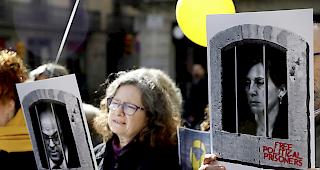 Vorwurf der &laquo;Rebellion&raquo;. F&uuml;hrende Politiker der katalanischen Unabh&auml;ngigkeitsbewegung m&uuml;ssen sich derzeit in Madrid vor einem Gericht verantworten.