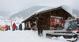 Die Skilift Gluringen AG braucht f&uuml;r das sichere Weiterbestehen Geld.