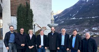 Verwaltungsrat und Gesch&auml;ftsführung der VED. Alain Bregy, Aldo Karlen, Stefanie Zimmermann, Rolet Gruber (Pr&auml;sident), Michel Schwery (Vizepr&auml;sident), Bruno Hostettler, Dr. Philipp Teysseire und Fridolin Imboden. (v.l.)