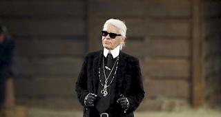 Modesch&ouml;pfer Karl Lagerfeld ist 85-j&auml;hrig gestorben. Er entwarf etwa Outfits f&uuml;r Pop-Stars wie Madonna und Kylie Minogue. (Archivbild)