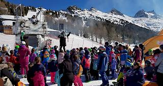 Der H&ouml;hepunkt erreichte das Familienspektakel um 15.00 Uhr beim grossen Finale. 