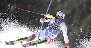 Ramon Zenh&auml;usern belegt nach dem 1. Lauf des letzten Slaloms des Winters den 2. Zwischenrang. 