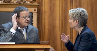 &Ouml;ffentliche Unternehmen sollen auf dem Markt weiterhin Konkurrenzvorteile ausspielen k&ouml;nnen. Ein Vorstoss von St&auml;nderatspr&auml;sident Jean-Ren&eacute; Fournier f&uuml;r eine liberalere Wirtschaftsordnung ist in der kleinen Kammer gescheitert.