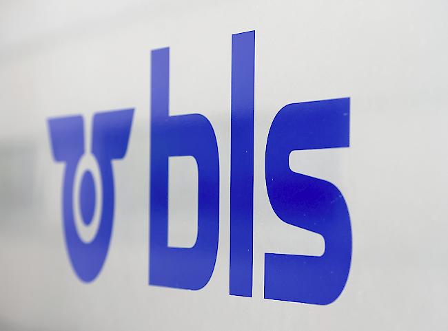 Laut dem Berner Bahnunternehmen BLS kam es zu den zu hohen Abgeltungen im regionalen Personenverkehr, weil die BLS bei der Budgetierung einen Posten nicht einplante: Die Verkäufe von Halbtax-Abonnementen im regionalen Libero-Verkehrsverbund.