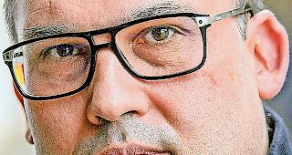 Schaut genau hin. Der kantonale Datenschutz- beauftragte S&eacute;bastien Fanti er&ouml;ffnete &shy;Untersuchungen gegen die Gemeinde Monthey und den Staatsrat.