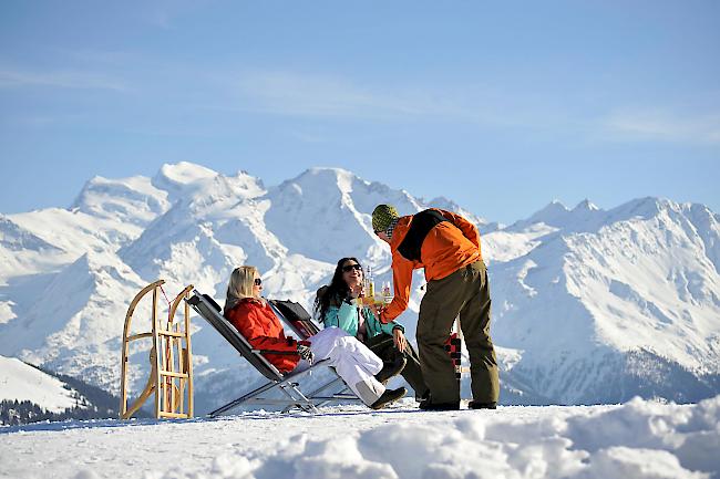 Optimistisch. Eine erste Einschätzung der Tourismusbranche für die Wintersaison 2018/19 ist verhalten positiv, wie eine Pulsmessung von Schweiz Tourismus ergab.