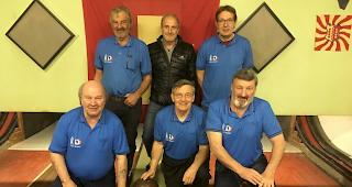 Stark. Die neuen Schweizermeister im Gruppenwettkampf: Josef Zenklusen, Thierry Manta, Michel Schaller (stehend von links), St&eacute;phane Bonvin, Franz Michlig und Armin Zenklusen (kniend von links).