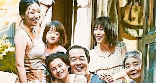 Familiengl&uuml;ck. Szene aus &laquo;Shoplifters&raquo;: Ist biologische Verbindung das Einzige, was eine Familie ausmacht &ndash; und was macht eine Familie gl&uuml;cklich?Foto zvg