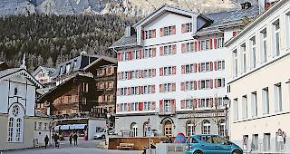 Vor einigen Hotels ist nur eine beschr&auml;nkte Parkzeit erlaubt.