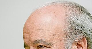 Nachdenklich. Jean-Daniel Papilloud steht im Zentrum  der &shy;Alkopharma-Aff&auml;re.Foto Keystone